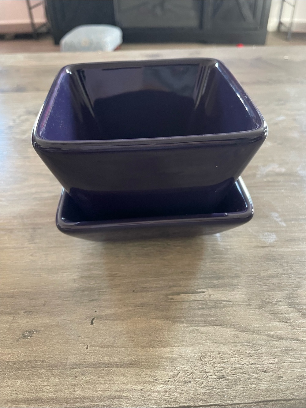 Pampered chef simple Additions Eggplant Square Dipping serving bowl w Plate base